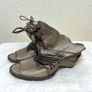 LD Tuttle Lace Up Ankle Booties Open Toe Taupe Size 37 1/2